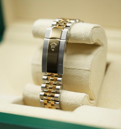 Rolex Datejust 36 2024 Datejust 36 Bi-metal Champagne Diamond Dial Jubilee Bracelet Unworn Box Papers 126233