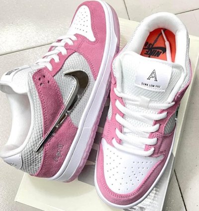 Nike Sb Dunk X April Skateboards Pink