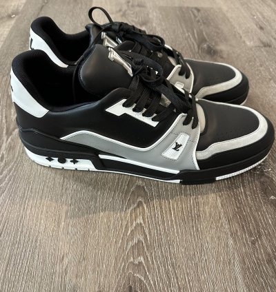 Louis Vuitton Lv Black White Trainer