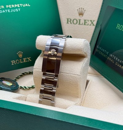 Rolex Datejust 36 Silver Index Dial Stainless Steel Diamond Bezel Oyster Bracelet