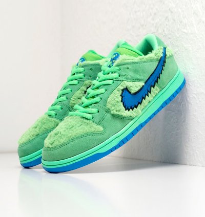 Grateful Dead X Nike Sb Dunk Green Bear Cj5378-300