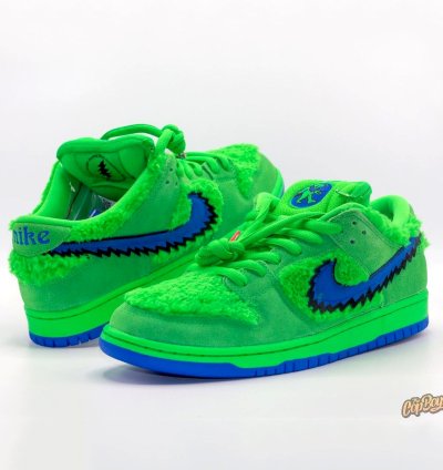 Grateful Dead X Nike Sb Dunk Green Bear Cj5378-300