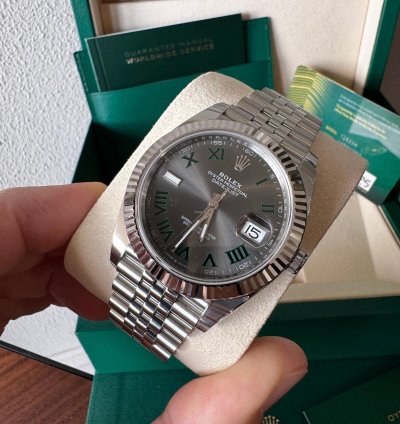 Rolex Datejust 41 Full Set Full Stickers New 2025