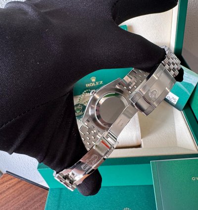 Rolex Datejust 41 Full Set Full Stickers New 2025
