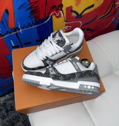 Louis Vuitton Monogram Trainers Lv7 5