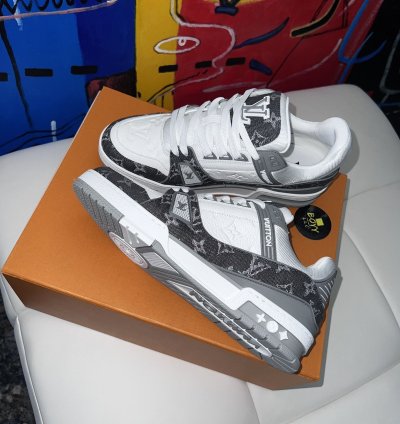 Louis Vuitton Monogram Trainers Lv7 5