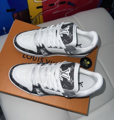 Louis Vuitton Monogram Trainers Lv7 5