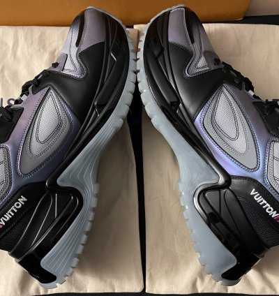 Louis Vuitton Nwb Uk 9 5 Run Away Pulse Sneakers 1a5ytg