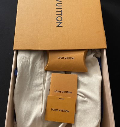 Louis Vuitton Nwb Uk 9 5 Run Away Pulse Sneakers 1a5ytg