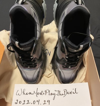 Louis Vuitton Nwb Uk 9 5 Run Away Pulse Sneakers 1a5ytg