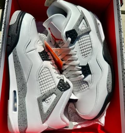 Air Jordan 4 Retro White Cement