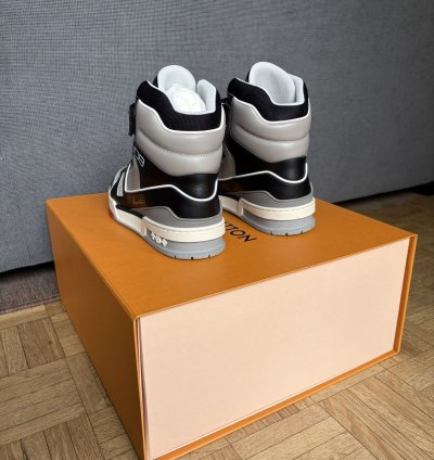 Louis Vuitton Og Hi-top Trainer Sneaker