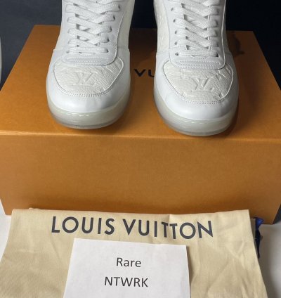 Louis Vuitton Rivoli High Top Sneaker Size 9 White Blue