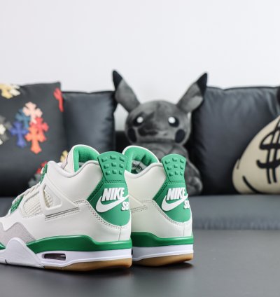 Nike Sb X Nike Air Jordan 4 Pine Green Dr5415-103