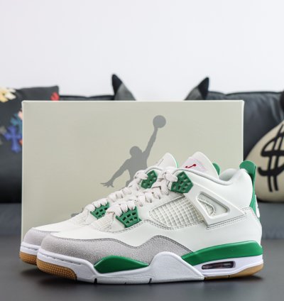 Nike Sb X Nike Air Jordan 4 Pine Green Dr5415-103
