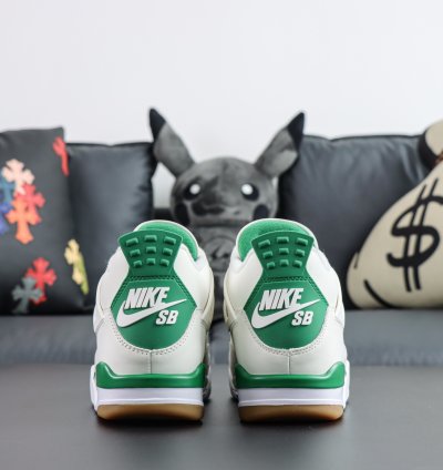 Nike Sb X Nike Air Jordan 4 Pine Green Dr5415-103