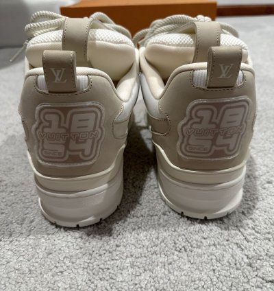 Louis Vuitton Skate Beige White