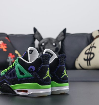 Nike Air Jordan 4 Retro 308497-015