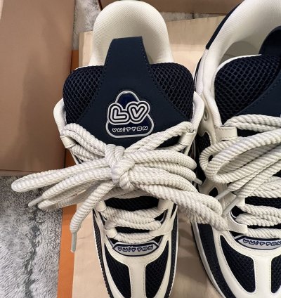 Louis Vuitton Skate Sneakers Marine