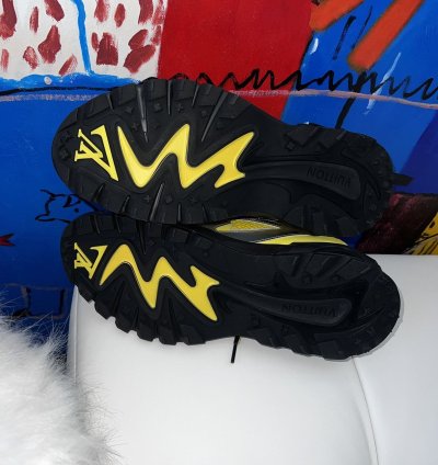 Louis Vuitton Tatic Trainers Lv10