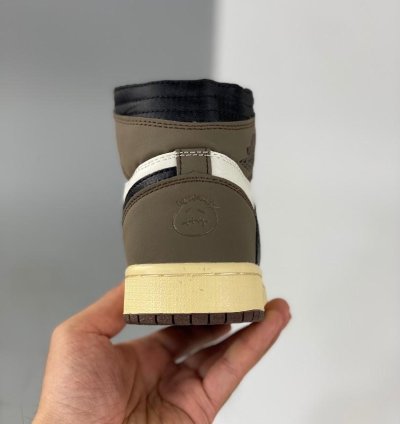 Air Jordan 1 Retro High Og Sp Travis Scott Mocha