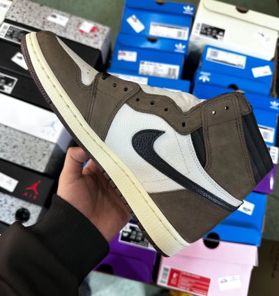 Air Jordan 1 Retro High Og Sp Travis Scott Mocha