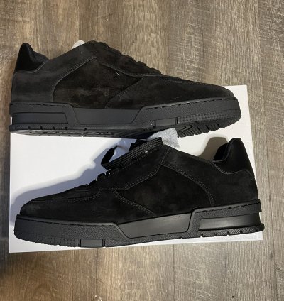 Louis Vuitton Trainer Black