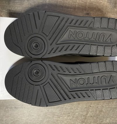 Louis Vuitton Trainer Black