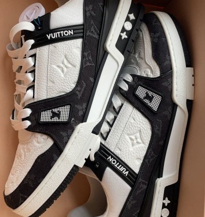 Louis Vuitton Trainer Black White Sneakers Lv Size 9