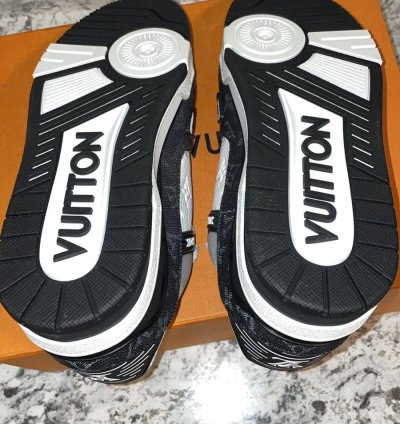 Louis Vuitton Trainer Black White Sneakers Lv Size 9