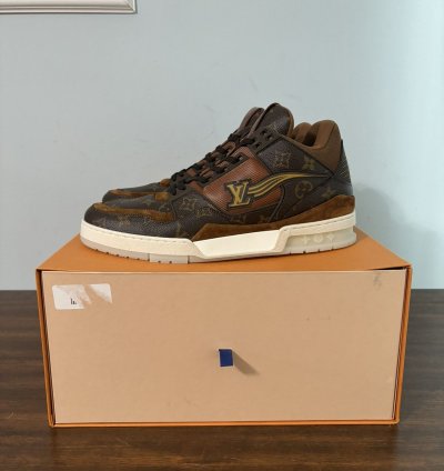 Louis Vuitton Trainer Monogram Ebene