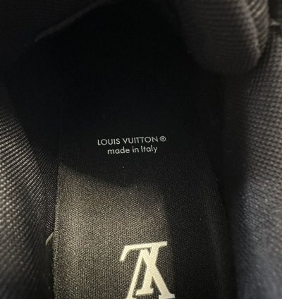 Louis Vuitton Trainer Size 9 1 2 No Box