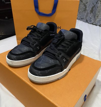 Louis Vuitton Trainer Sneaker
