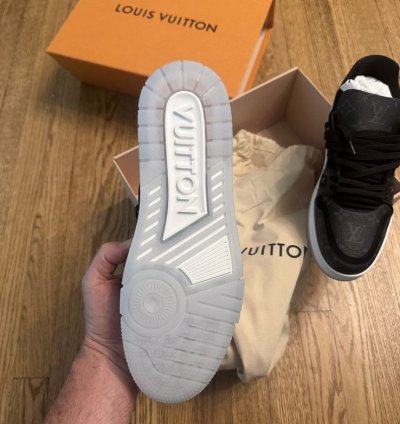 Louis Vuitton Trainer Sneaker Graphite Monogram 9
