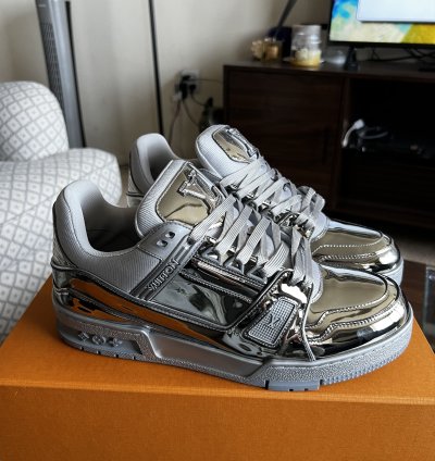 Louis Vuitton Trainer Sneaker Ss22