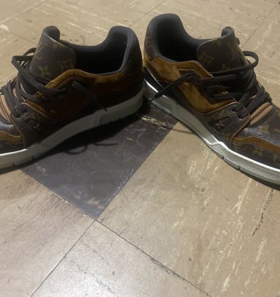 Louis Vuitton Trainer Sneaker Sz 9