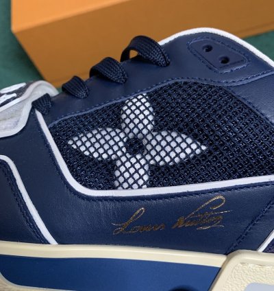 Louis Vuitton Trainer Soho Pop Up