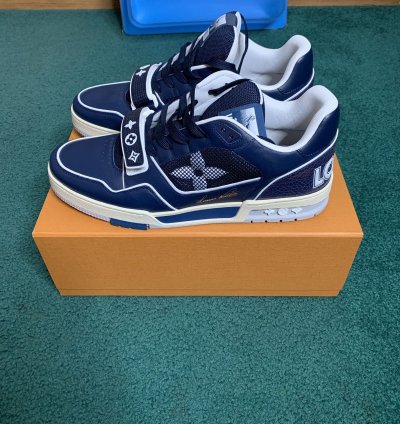 Louis Vuitton Trainer Soho Pop Up