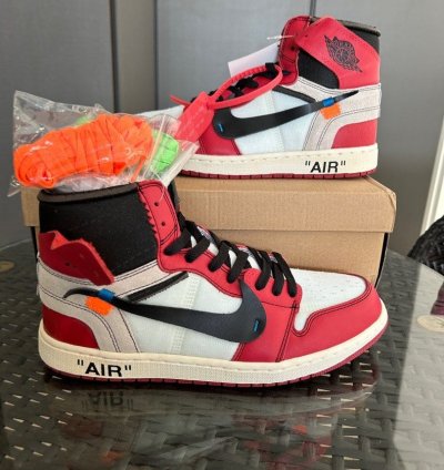 Air Jordan 1 Retro High Off-white Chicago