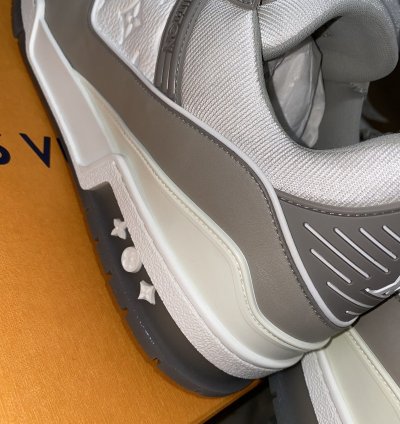 Louis Vuitton Trainers Lv14
