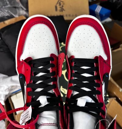 Air Jordan 1 Retro High Off-white Chicago