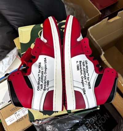 Air Jordan 1 Retro High Off-white Chicago