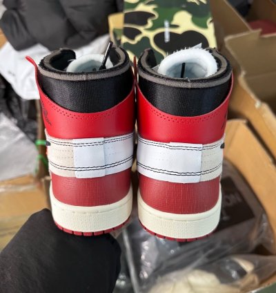 Air Jordan 1 Retro High Off-white Chicago