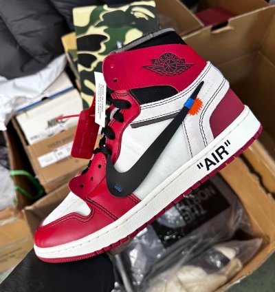 Air Jordan 1 Retro High Off-white Chicago