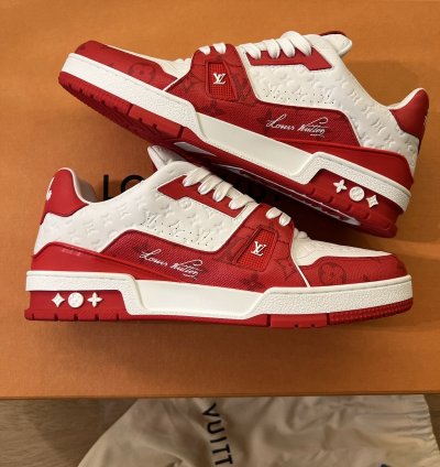 Louis Vuitton Trainers Red 54