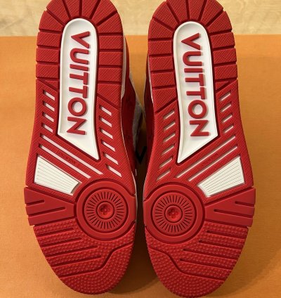 Louis Vuitton Trainers Red 54