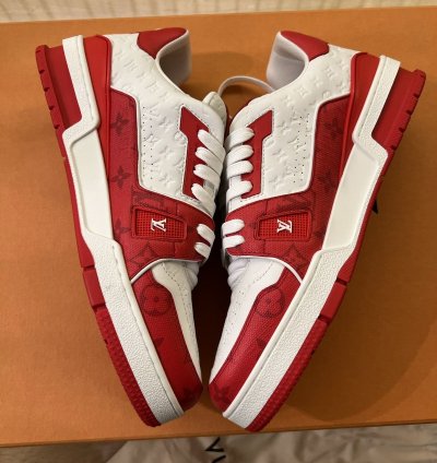 Louis Vuitton Trainers Red 54