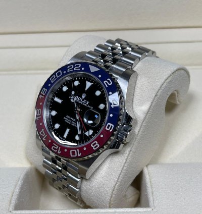 Rolex Gmt-master Ii 40mm 126710blro Pepsi Jubilee Black Dial Unworn Complete 2023
