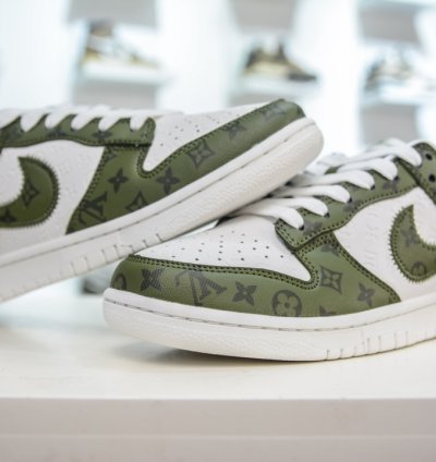 300 Lv X Nike Dunk Low Embossed White And Green Print Dq1098-362 213fd