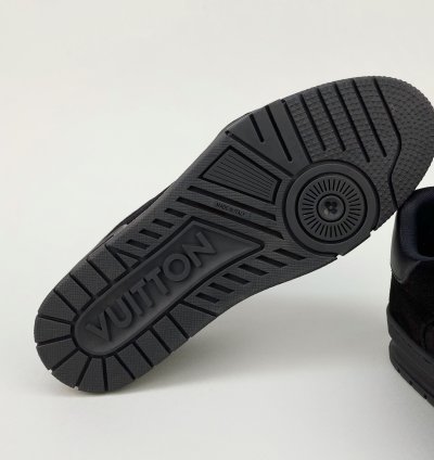 Low Top Sneaker Black Suede Lv Monogram